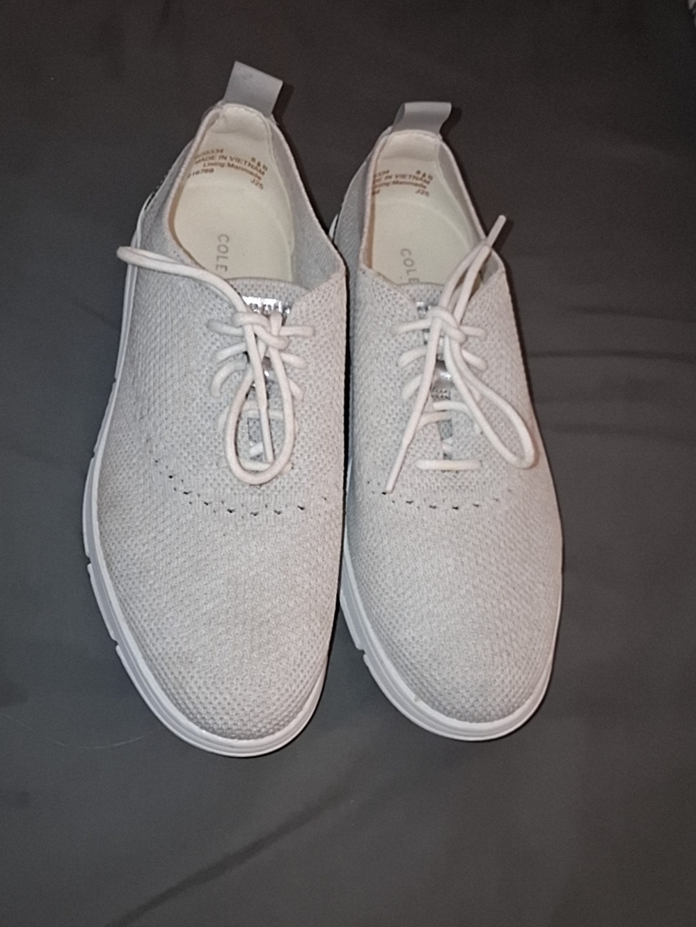 Cole Haan Womenās Light Gray Knit Lace-Up Sneakers